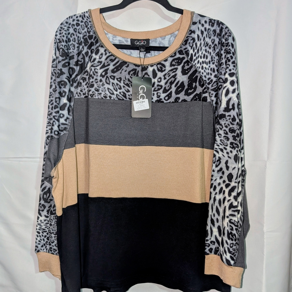GiGiO Women's Long Sleeve Snow Leopard Colorblock Top